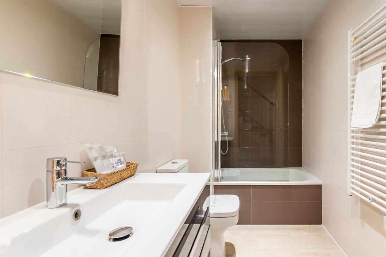 Вилла Casa 20 Minutos De Barcelona Y Wifi Alta Capacidad Сант-Кугат-дель-Вальес Экстерьер фото